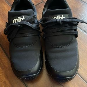 Snibbs size 7.5 womens shoe, only tried on but the store won’t accept returns.